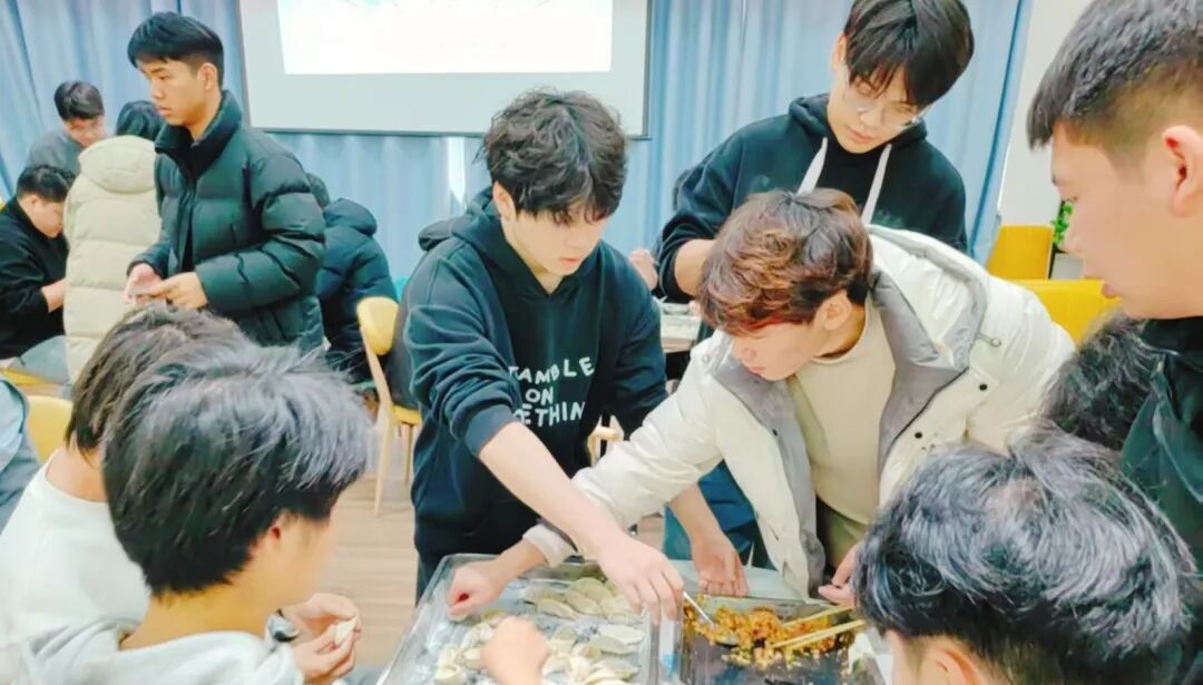 冬至守長(zhǎng)夜，筆鋒破重關(guān)！